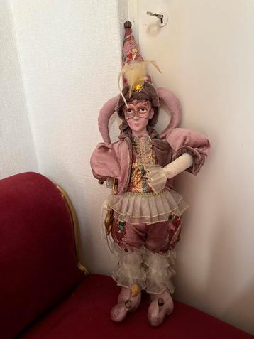 Vintage muziekpop Harlekijn beschikbaar voor biedingen