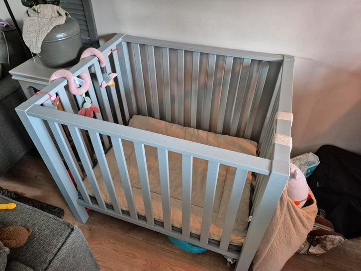 Box grijs. incl matras, boxkleed en boxzak, Kinderen en Baby's, Boxen, Gebruikt, Rechthoekig, Boxkleed, Ophalen