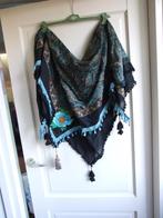 Izuskan LIMITED Mooie shawl gemaakt met details 140 x 140cm, Kleding | Dames, Mutsen, Sjaals en Handschoenen, Ophalen of Verzenden