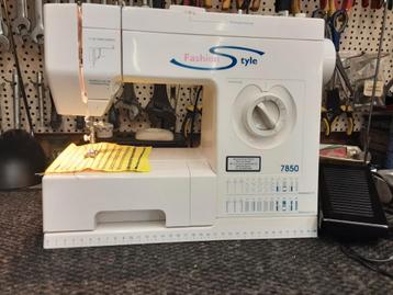 FASHION STYLE 7850  NAAIMACHINE MODEL 785 beschikbaar voor biedingen