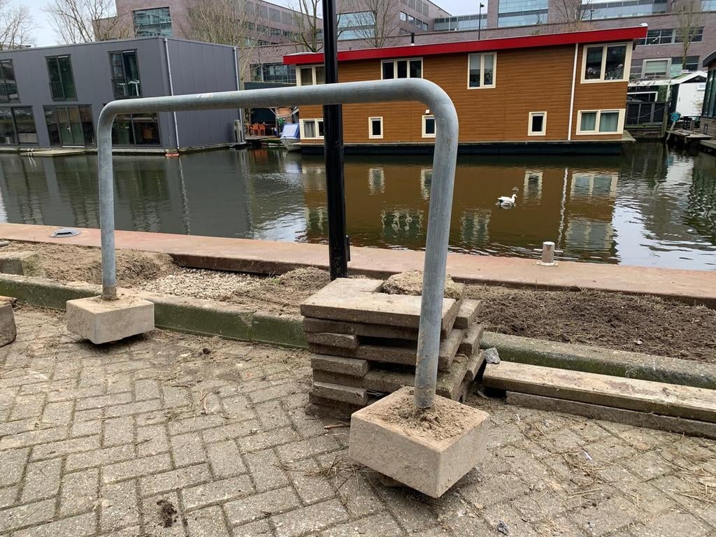 Fietsenklemmen, fietsbeugels en terrastegels, Gebruikt, Staal, Minder dan 100 cm, Ophalen of Verzenden