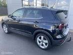 Volkswagen T-Cross 1.5 DSG I TSI Style I Camera I Trekhaak I, Zwart, 4 cilinders, 150 pk, Zwart
