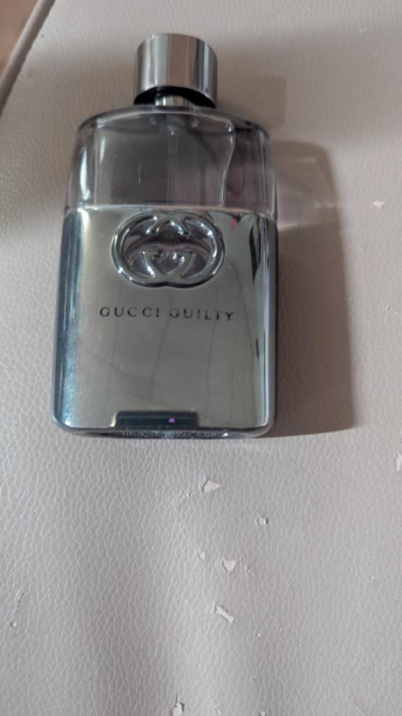 Gucci Guilty Pour Homme 50ml - Zo goed als nieuw!, Sieraden, Tassen en Uiterlijk, Uiterlijk | Parfum, Zo goed als nieuw, Ophalen of Verzenden