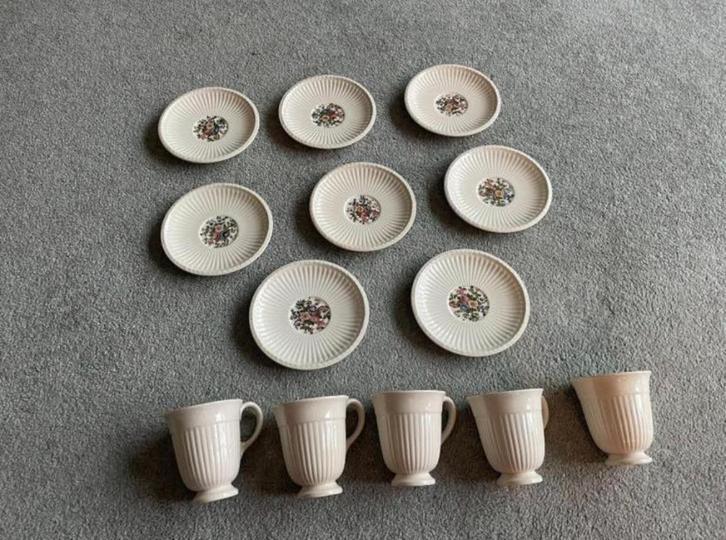 Wedgwood Conway koffie kopjes en schotels, Verzamelen, Porselein, Kristal en Bestek, Kop en/of schotel, Ophalen of Verzenden