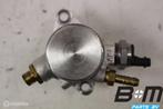 Brandstofpomp Volkswagen Golf 7 5 deurs 04E127026G, Gebruikt