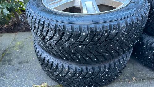 Nokian Spikes 195/55/R16 Ford Mondeo, Auto-onderdelen, Banden en Velgen, Band(en), Winterbanden, 16 inch, 195 mm, Personenwagen