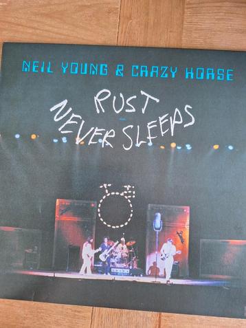 Neil young & grazy horse beschikbaar voor biedingen