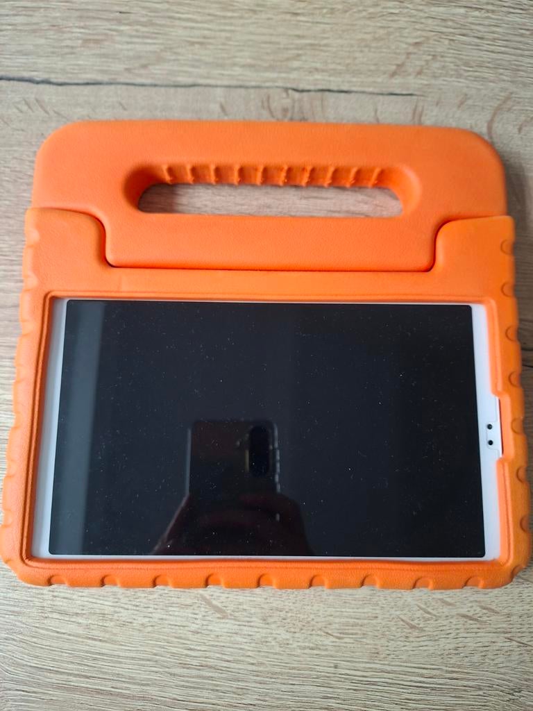 Kinder Tablethoes 8.7 inch, Computers en Software, Tablet-hoezen, Ophalen, Zo goed als nieuw, Bescherming voor- en achterkant