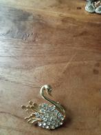 broche zwaan klassiek goudkleurig, Overige materialen, Minder dan 4 cm, Ophalen of Verzenden, Zo goed als nieuw