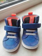Blauwe sneakers maat 19, Kinderen en Baby's, Babykleding | Schoentjes en Sokjes, Schoentjes, Ophalen of Verzenden, Jongetje, Zo goed als nieuw