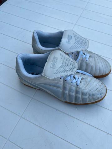 Witte No Time zaalschoenen maat 46 beschikbaar voor biedingen