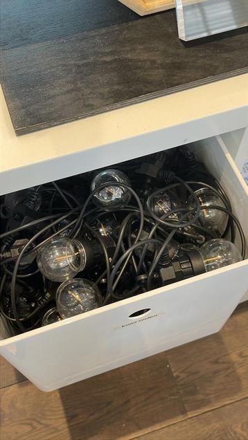 Feestverlichting beschikbaar voor biedingen