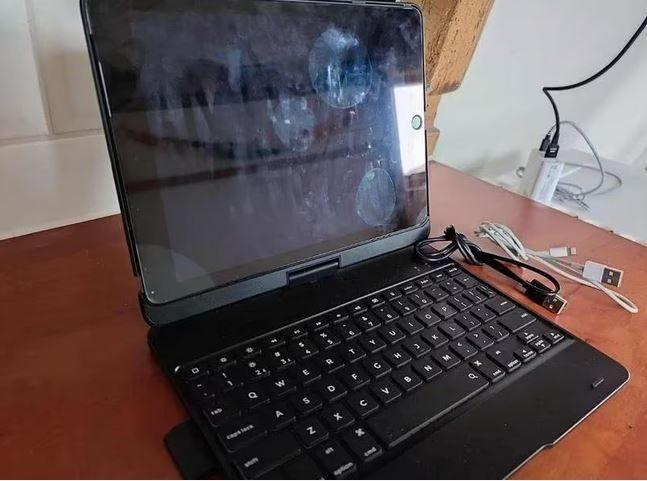 Apple iPad Air 2 + Toetsenbord, Computers en Software, Apple iPads, Gebruikt, Apple iPad Air, Wi-Fi en Mobiel internet, 10 inch