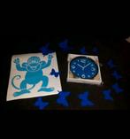 Muurtattoo, sticker met klok of vlinders, Huis en Inrichting, Ophalen of Verzenden, Nieuw, Wandklok