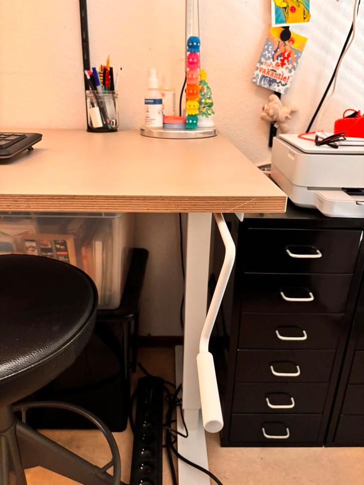 Ikea zit sta bureau TROTTEN 120 x 70, Huis en Inrichting, Bureaus, Zo goed als nieuw, Ophalen