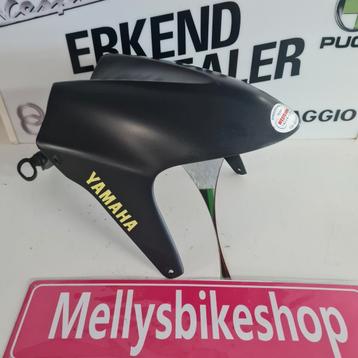 Yamaha aerox voor spatbord  origineel beschikbaar voor biedingen