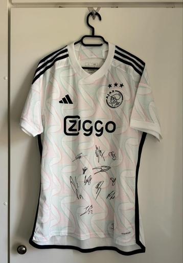 Ajax gesigneerd uitshirt 2023/2024 beschikbaar voor biedingen