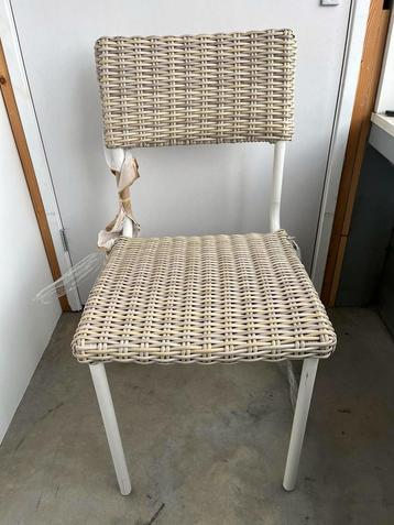 Stoel metaal wicker beschikbaar voor biedingen
