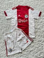 Ajax Meisjes Tenue Nieuw Maat 128 of 134, Sport en Fitness, Voetbal, Maat XS of kleiner, Verzenden, Nieuw, Set