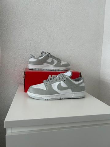 Nike Dunk Low Grey Fog beschikbaar voor biedingen