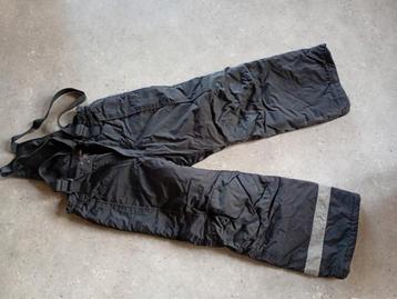 Skibroek maat 135 beschikbaar voor biedingen