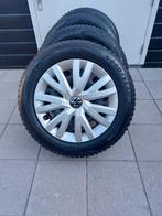 Winterbanden op stalen velgen 205/60/16, Auto diversen, Wieldoppen, Ophalen, Zo goed als nieuw