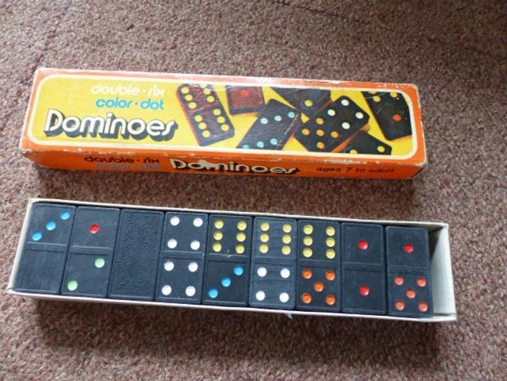 heel oude domino stenen en domino spel double six jaren 60, Antiek en Kunst, Curiosa en Brocante, Ophalen of Verzenden