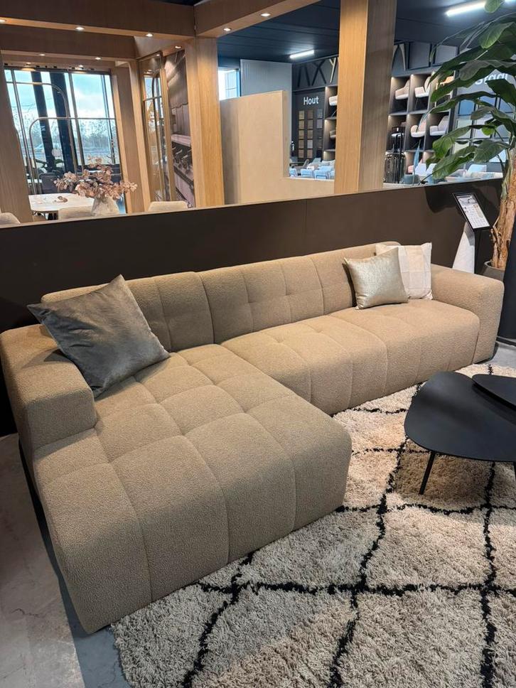 Mooie beige 2,5 zits + lounge bank Wave *showroom, Huis en Inrichting, Banken | Bankstellen, Zo goed als nieuw, Hoekbank, Vierpersoons of meer