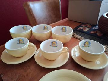 John Tams England Honing Servies - Kopjes, Kommen & Borden beschikbaar voor biedingen