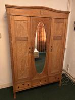 Antieke kledingkast, Ophalen