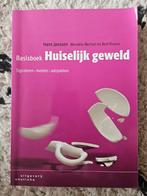 Hans Janssen - Basisboek huiselijk geweld, Maatschappij en Samenleving, Ophalen of Verzenden, Hans Janssen; Bert Vissers; Wendela Wentzel