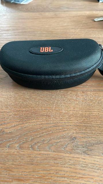 Zonnebril JBL beschikbaar voor biedingen