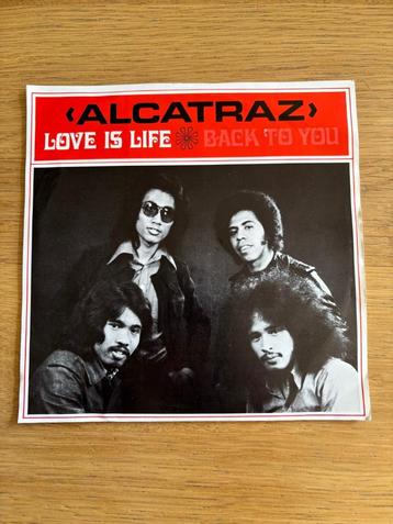 zeer zeldzaam funk/soul :Alcatraz ‎– Love Is Life 1971 beschikbaar voor biedingen