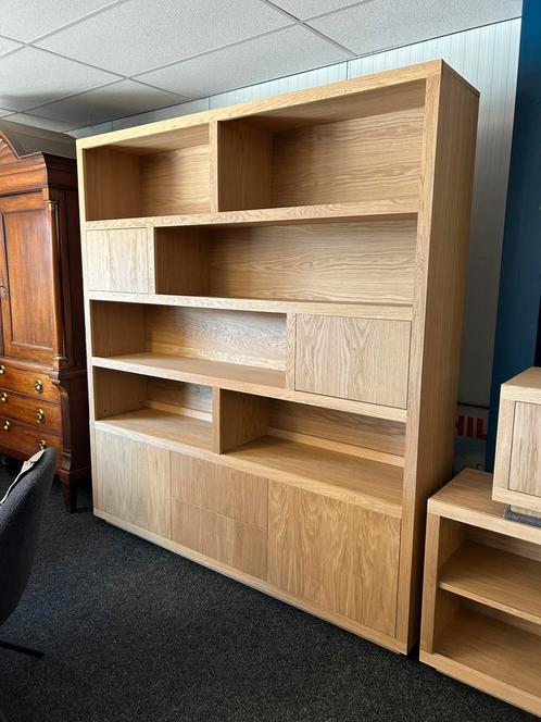 Helsinki wandkast, boekenkast eiken uit voorraad leverbaar!, Huis en Inrichting, Kasten | Boekenkasten, Nieuw, Eikenhout, Ophalen of Verzenden