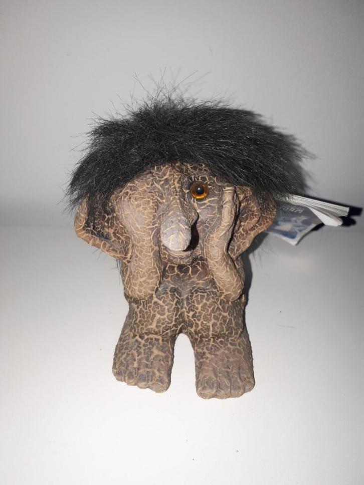 No Foam zittende Trol handgemaakt serie 177 uit 1994, Verzamelen, Poppetjes en Figuurtjes, Zo goed als nieuw, Ophalen of Verzenden
