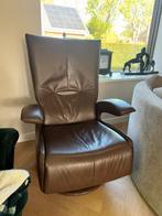 Lederen fauteuil (uitklapbaar), Huis en Inrichting, Fauteuils, Ophalen, Zo goed als nieuw