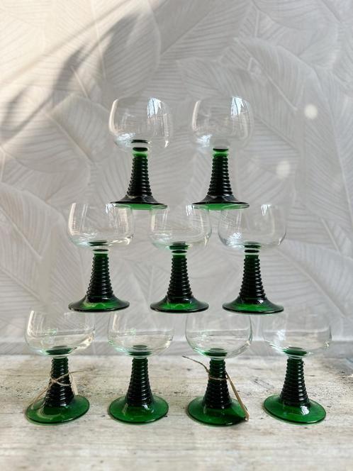 5 Vintage wijnglazen groene voet Roemer, Antiek en Kunst, Antiek | Glas en Kristal, Ophalen of Verzenden