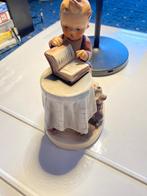 Hummel Goebel beeldje 306: Little Bookkeeper (1955), Verzamelen, Beelden en Beeldjes, Ophalen of Verzenden, Zo goed als nieuw