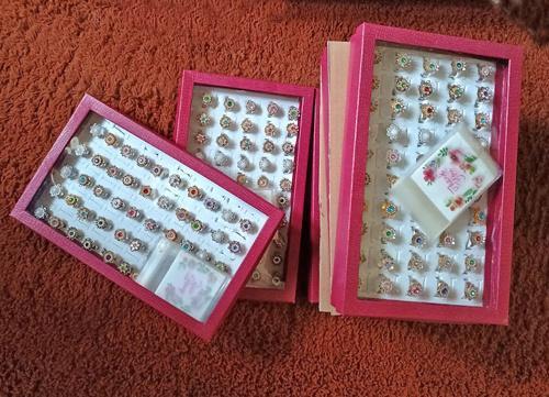 Kleine restandjes voor de vrijmarkt, Diversen, Rommelmarktspullen, Nieuw, Ophalen of Verzenden