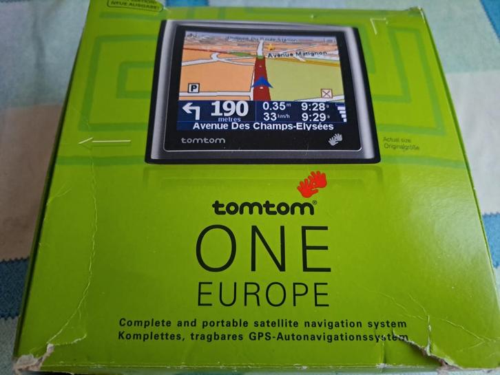Tomtom ONE Europa navigatiesysteem.Met bluetooth,met doos!, Auto diversen, Autonavigatie, Zo goed als nieuw, Ophalen of Verzenden