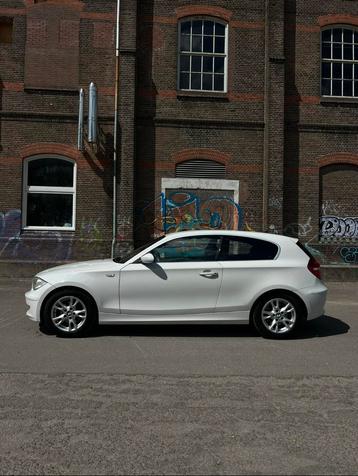 BMW 1-Serie 2.0 118I 3DR AUT 2008 Wit beschikbaar voor biedingen