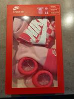 Nieuw Nike Setje 0-6 Maanden Roze, Ophalen of Verzenden, Nieuw, Maat 62