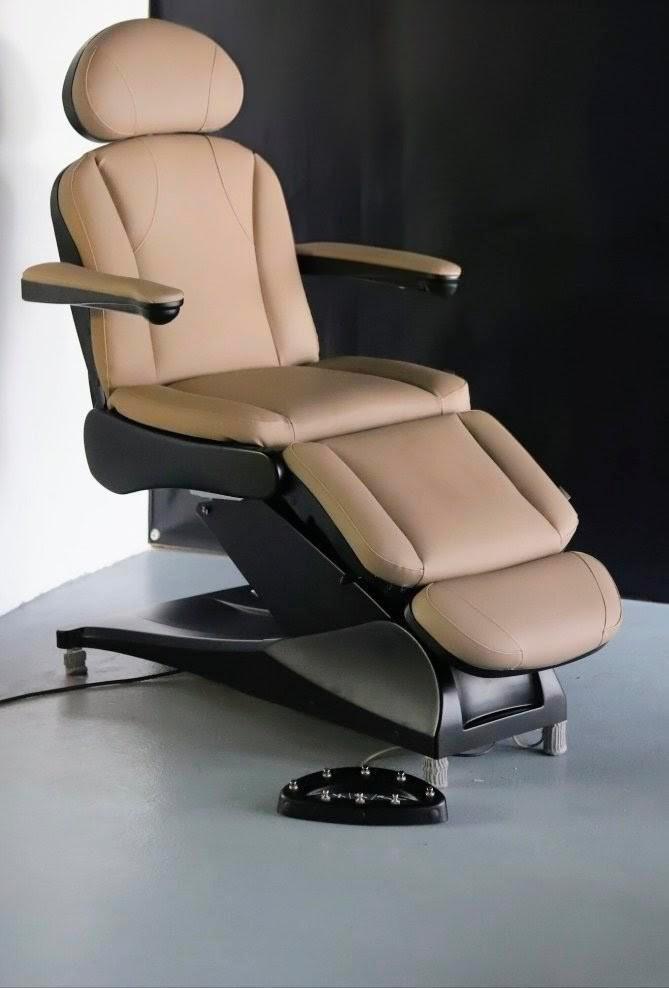 Bentlon Gold (Pedicure) Behandelstoel. Zeer mooi exemplaar!, Huis en Inrichting, Stoelen, Zo goed als nieuw, Eén, Ophalen