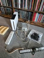 Nintendo Wii + Controller & Kabels, Ophalen of Verzenden, Gebruikt, Met 1 controller