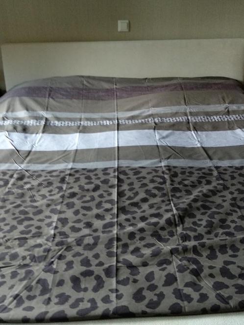 Nieuw dekbedovertrek dekbedhoes 240 x 200/220 lits jumeaux, Huis en Inrichting, Slaapkamer | Beddengoed, Nieuw, Dekbedovertrek