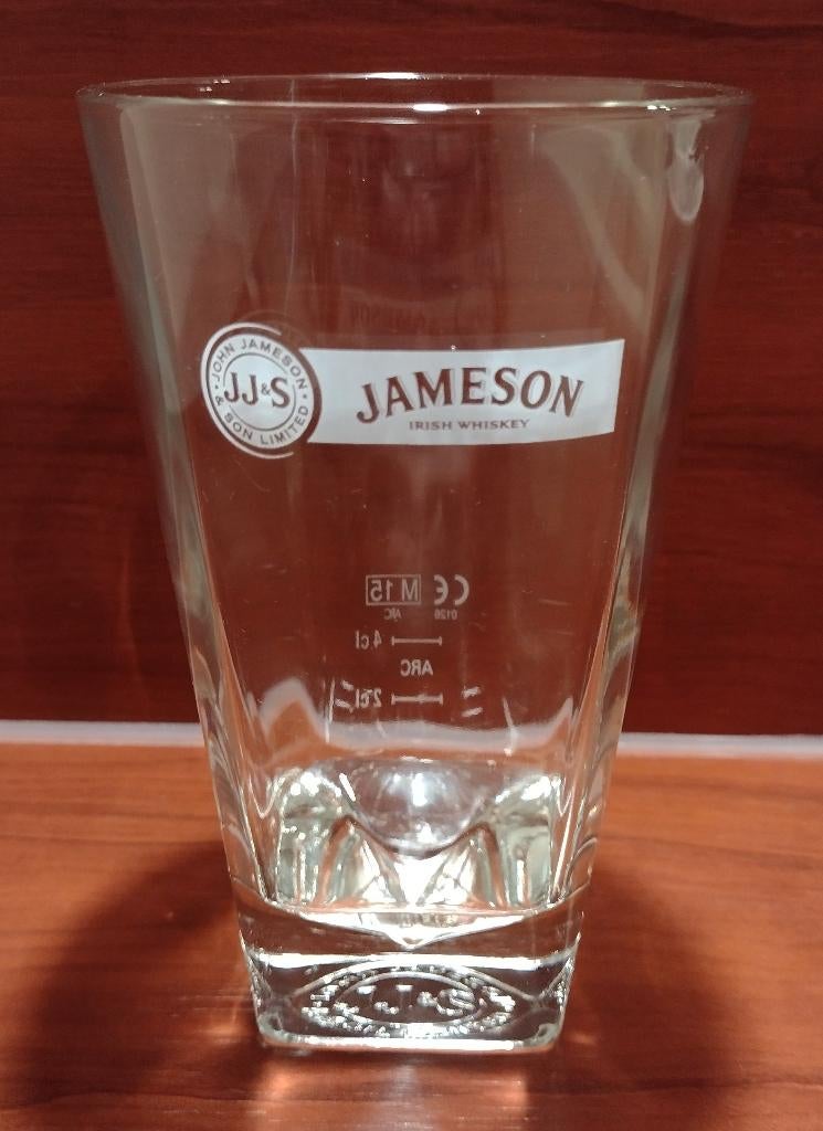 Jameson Irish Whiskey Mix Glas 25cl M15. (B), Ophalen of Verzenden, Gebruikt, Gebruiksvoorwerp