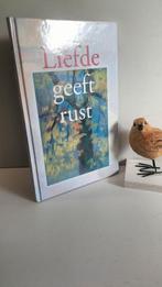Poort, Ds. J.J. ; Liefde geeft rust, Boeken, Ophalen of Verzenden, Gelezen, Christendom | Protestants