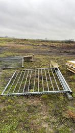 Poort Hekwerk met betonnen voet., Ophalen, Gebruikt, IJzer