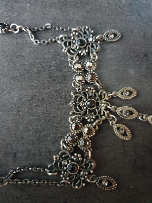 Prachtige antieke rouw ketting met zwarte stenen, in zeer go, Sieraden, Tassen en Uiterlijk, Antieke sieraden, Ketting, Overige materialen