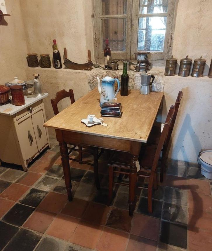 Leuk oud keukentafeltje, Antiek en Kunst, Curiosa en Brocante, Ophalen